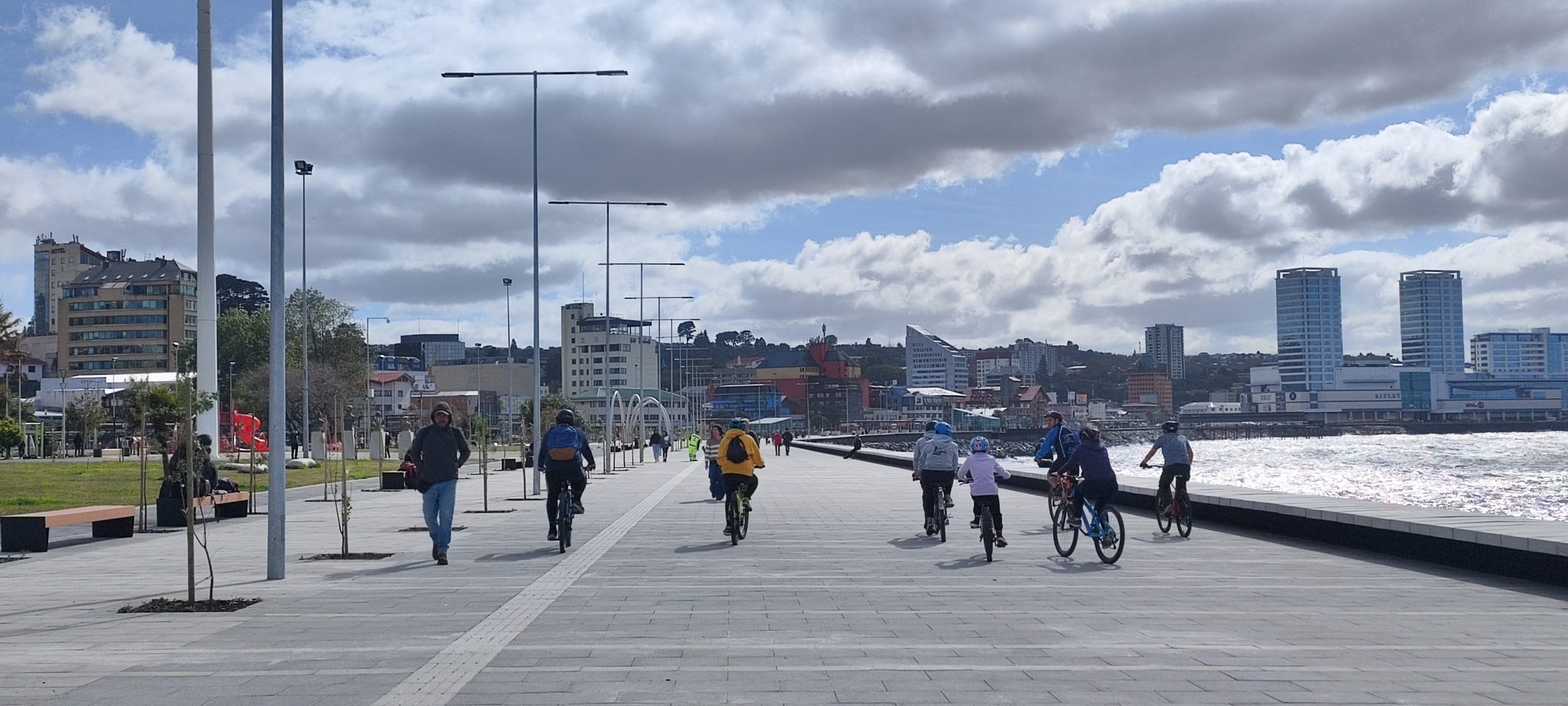 Dirección de Turismo realiza bike tour por el Paseo Costanera y el borde  costero de Puerto Montt - MUNICIPALIDAD DE PUERTO MONTT